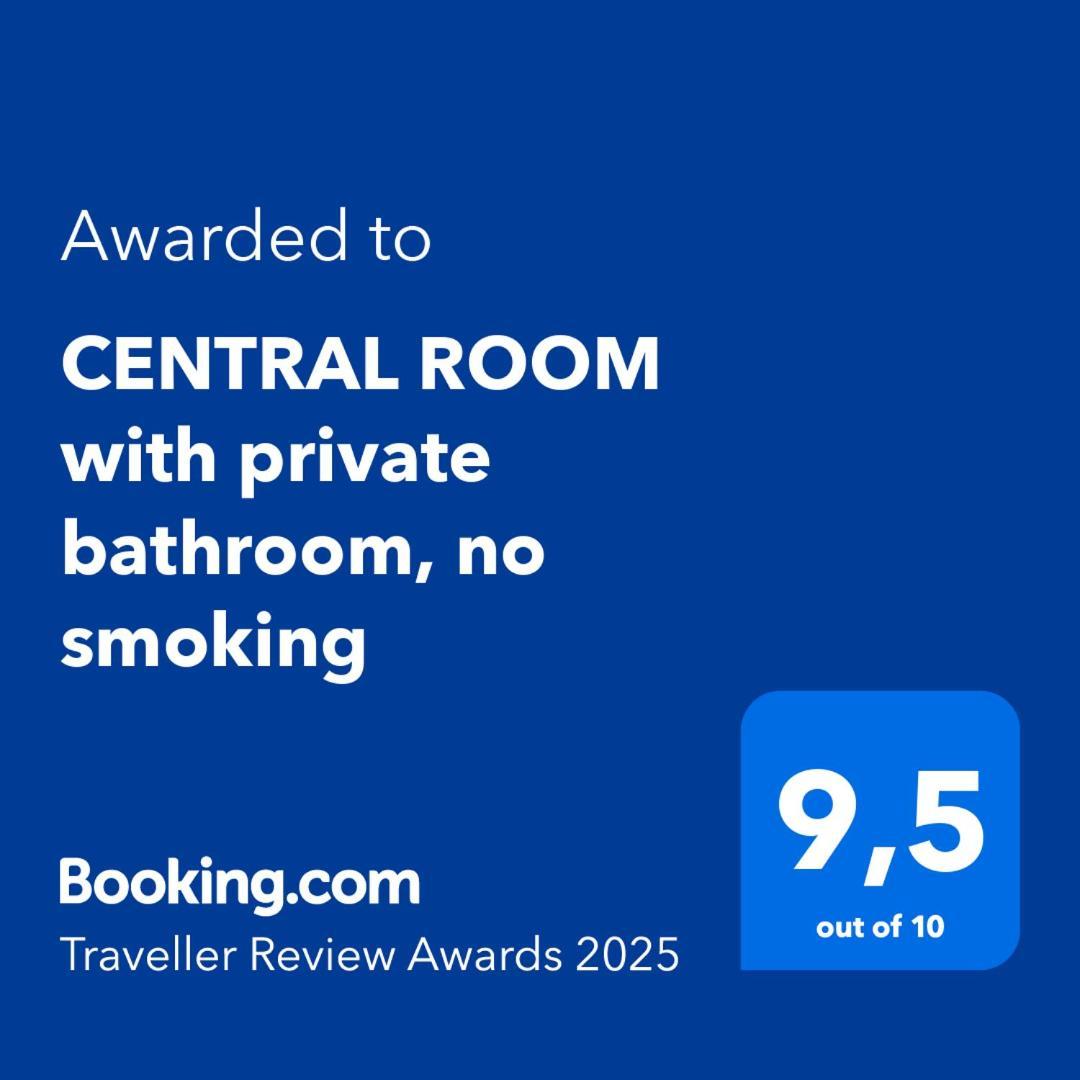 Central Room With Private Bathroom, No Smoking Palau Bagian luar foto